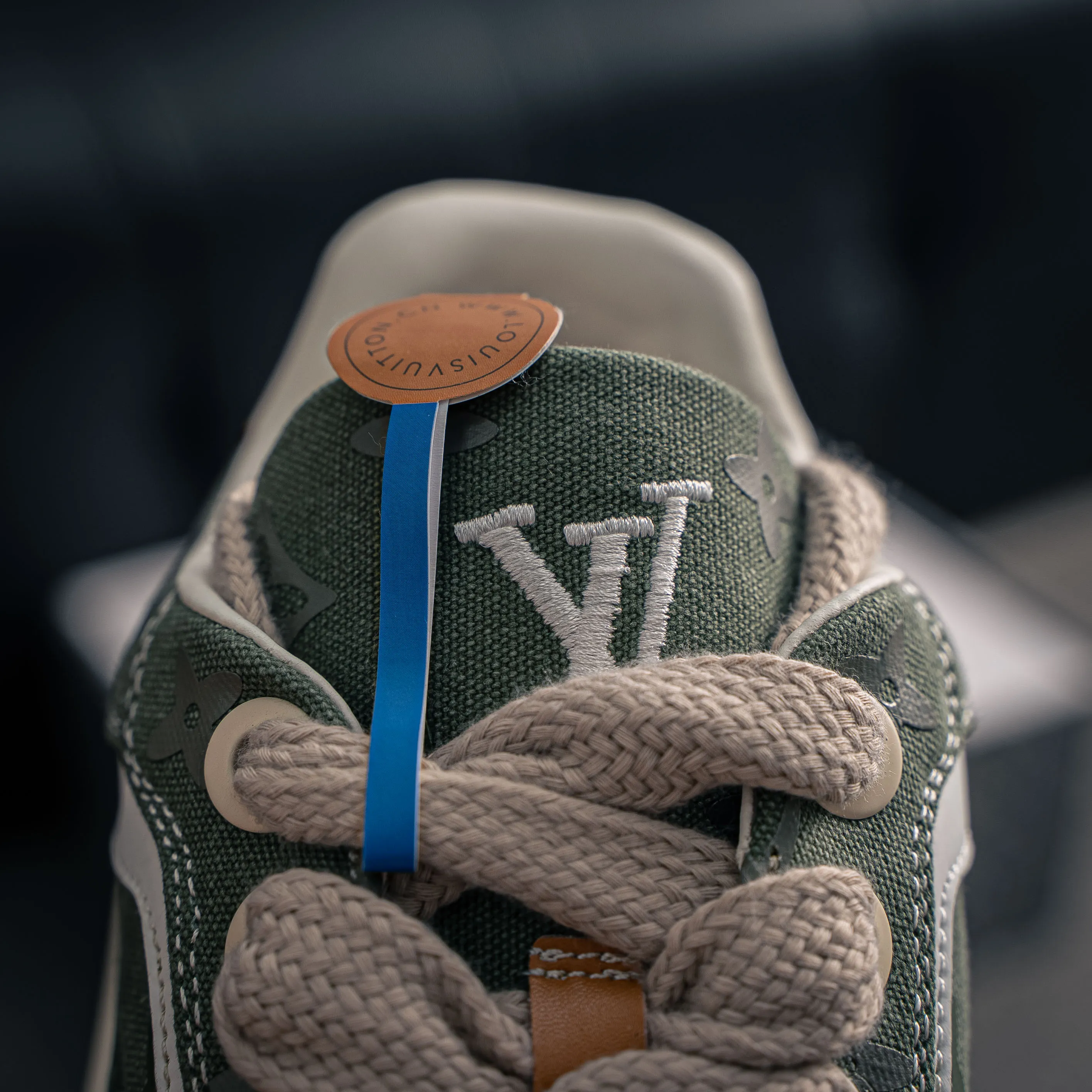 # LV LOUIS VUITTON Tilted Low Sneakers Series Low-Top Retro Versatile Skate Shoes 2026 Skate Shoes Shoes